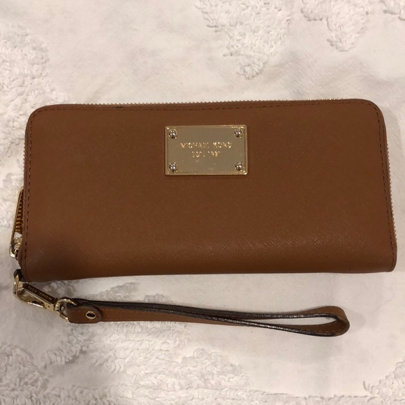 MICHAEL Michael Kors Handbags - Michael Kors Jet Set Wallet